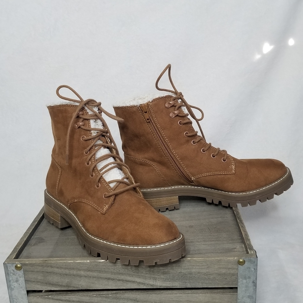 Universal Thread Tessie Faux Fur Trim Outdoor Boots Suede Zip Up Cognac …